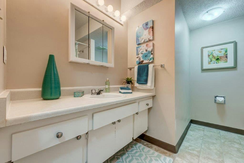 D141-1903 8th Avenue NE, Calgary, AB, T2E 0T3 - 11