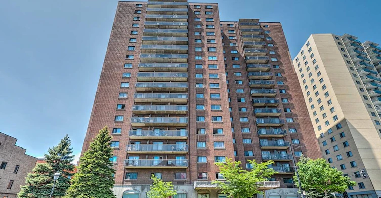 65 Sherbrooke Street East, Montréal, QC, H2X 1C4 - 4