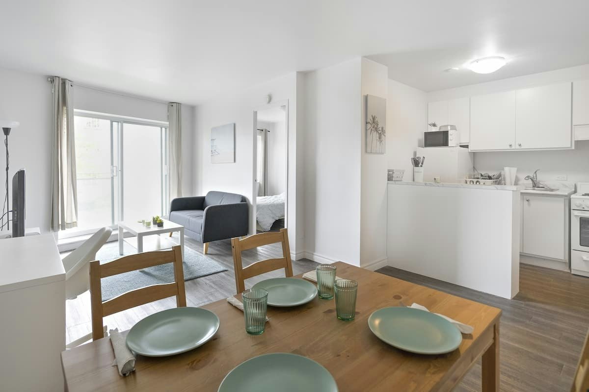 135 Sherbrooke Street East, Montréal, QC, H2X 1C6 - 3