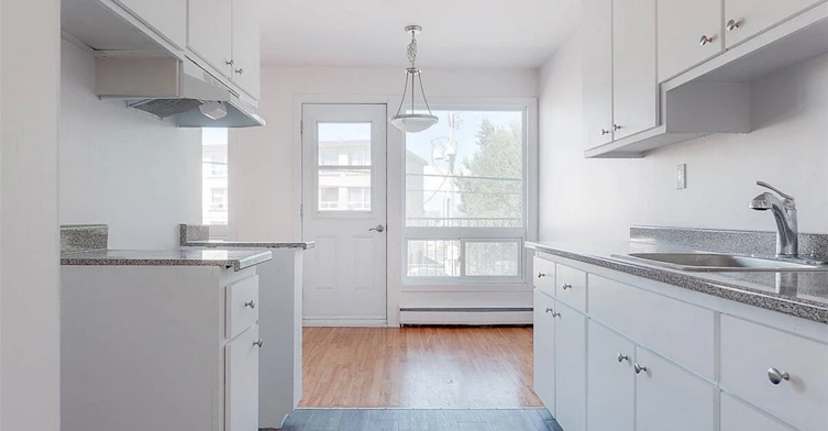 2415 Sainte Foy Chemin, Sainte-Foy–Sillery–Cap-Rouge, QC, G1V 1T1 - 9
