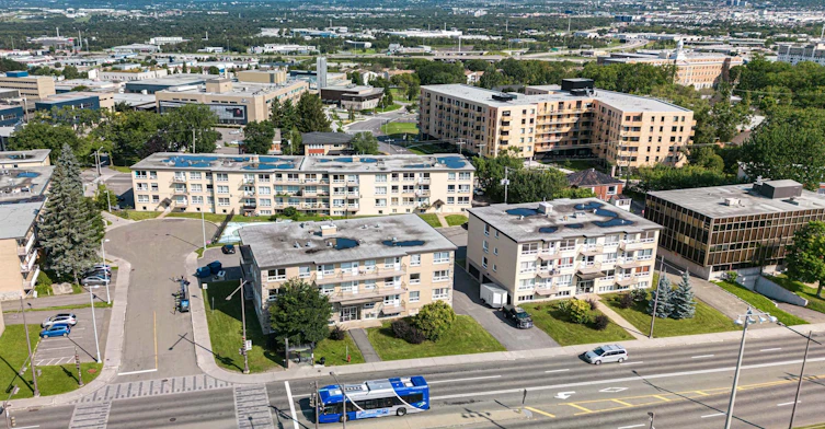 2415 Sainte Foy Chemin, Sainte-Foy–Sillery–Cap-Rouge, QC, G1V 1T1 - 4