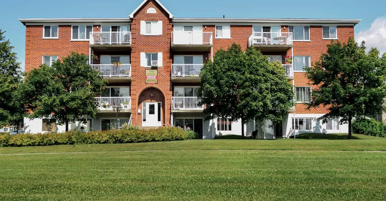 2540 Lebourgneuf Boulevard, Les Rivières, QC, G2C 1Z1