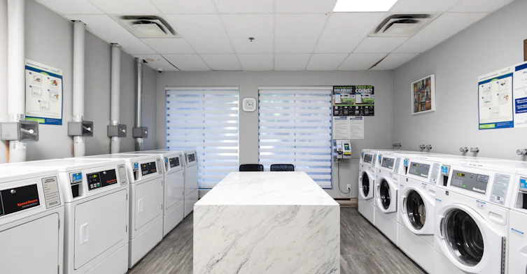 315 Rene Levesque Boulevard East, Montréal, QC, H2X 3P3 - 13