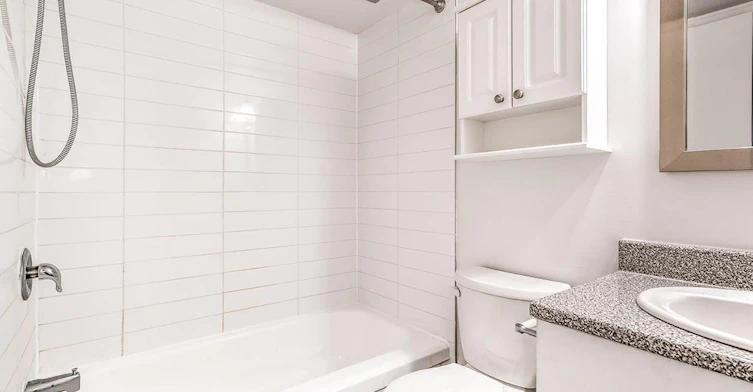 315 Rene Levesque Boulevard East, Montréal, QC, H2X 3P3 - 12