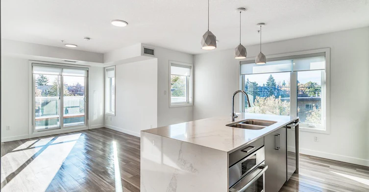 X11-2107 34th Avenue SW, Calgary, AB, T2T 2C5 - 4