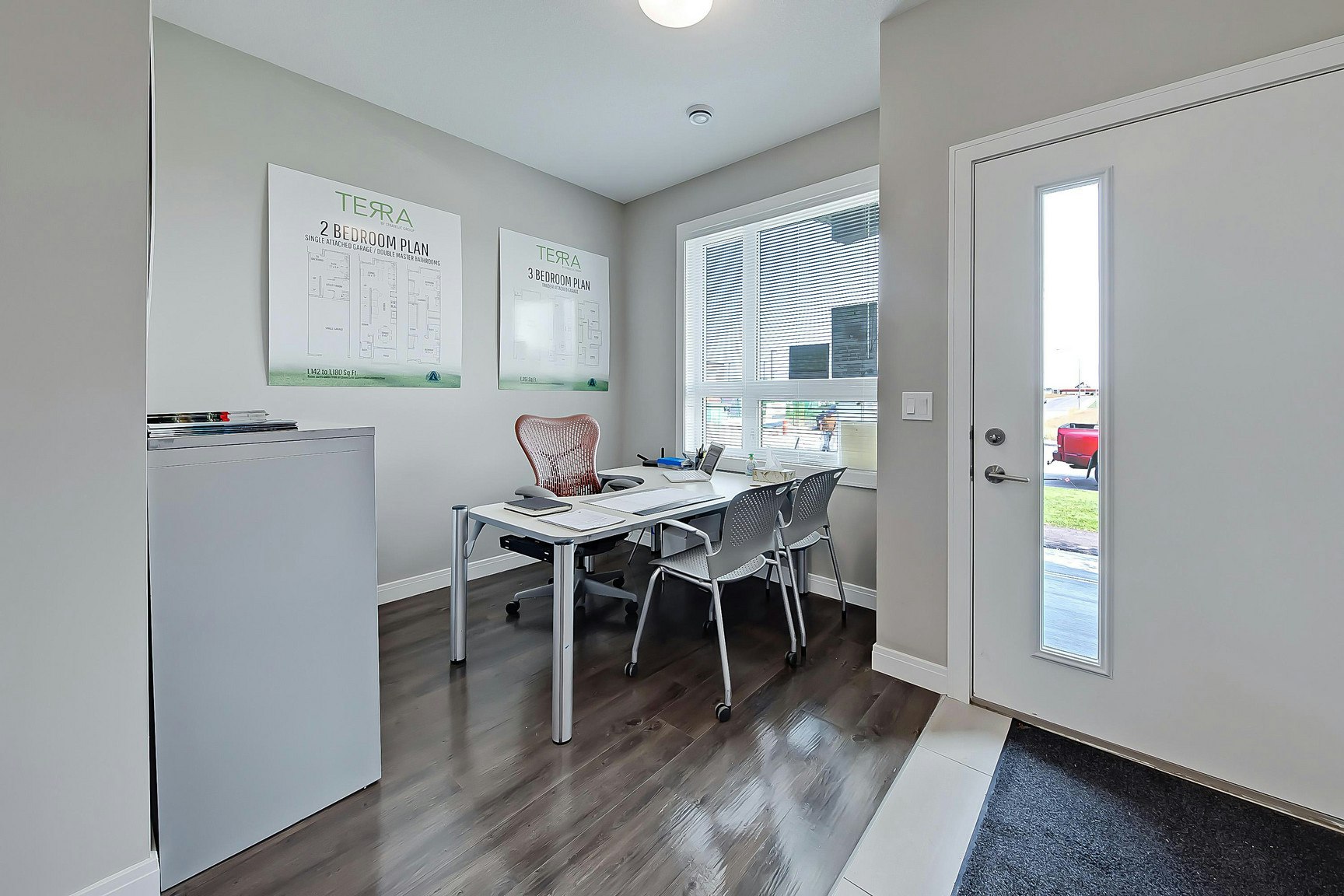 69 Gateway Drive NE, Airdrie, AB, T4B 0J6 - 4