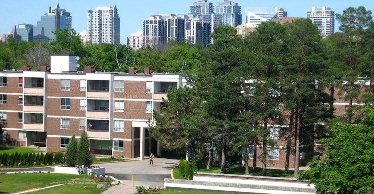 325 Bogert Avenue, Toronto, ON, M2N 1L8 - 10