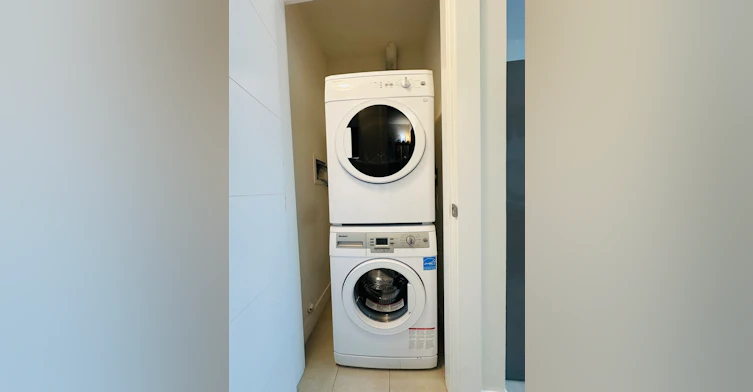 BASEMENT-4473 Oxford Street, Burnaby, BC, V5C 1E3 - 10