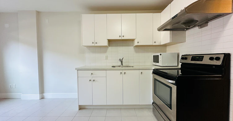 BASEMENT-4473 Oxford Street, Burnaby, BC, V5C 1E3 - 6