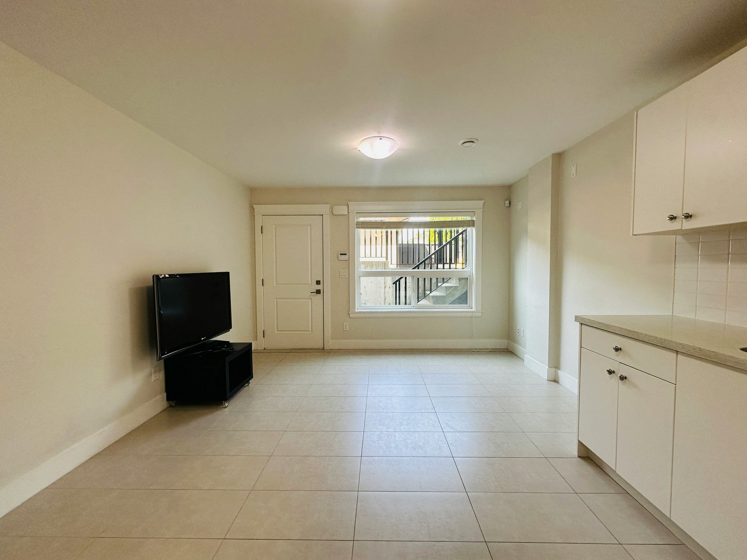 BASEMENT-4473 Oxford Street, Burnaby, BC, V5C 1E3 - 3