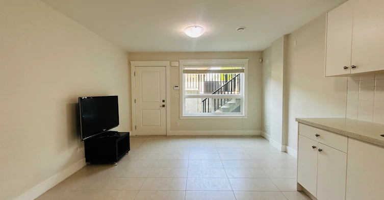 BASEMENT-4473 Oxford Street, Burnaby, BC, V5C 1E3 - 3