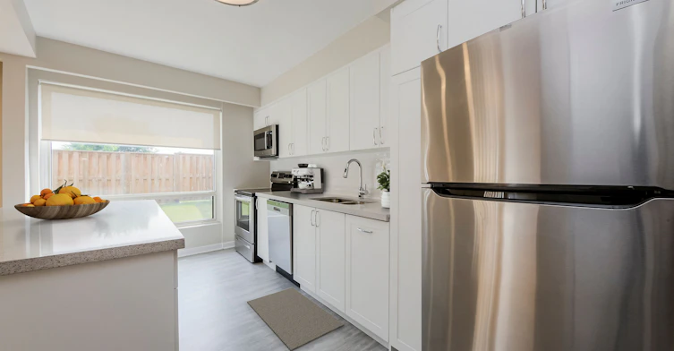 12 Auburndale Court, Toronto, ON, M9W 3T9 - 3