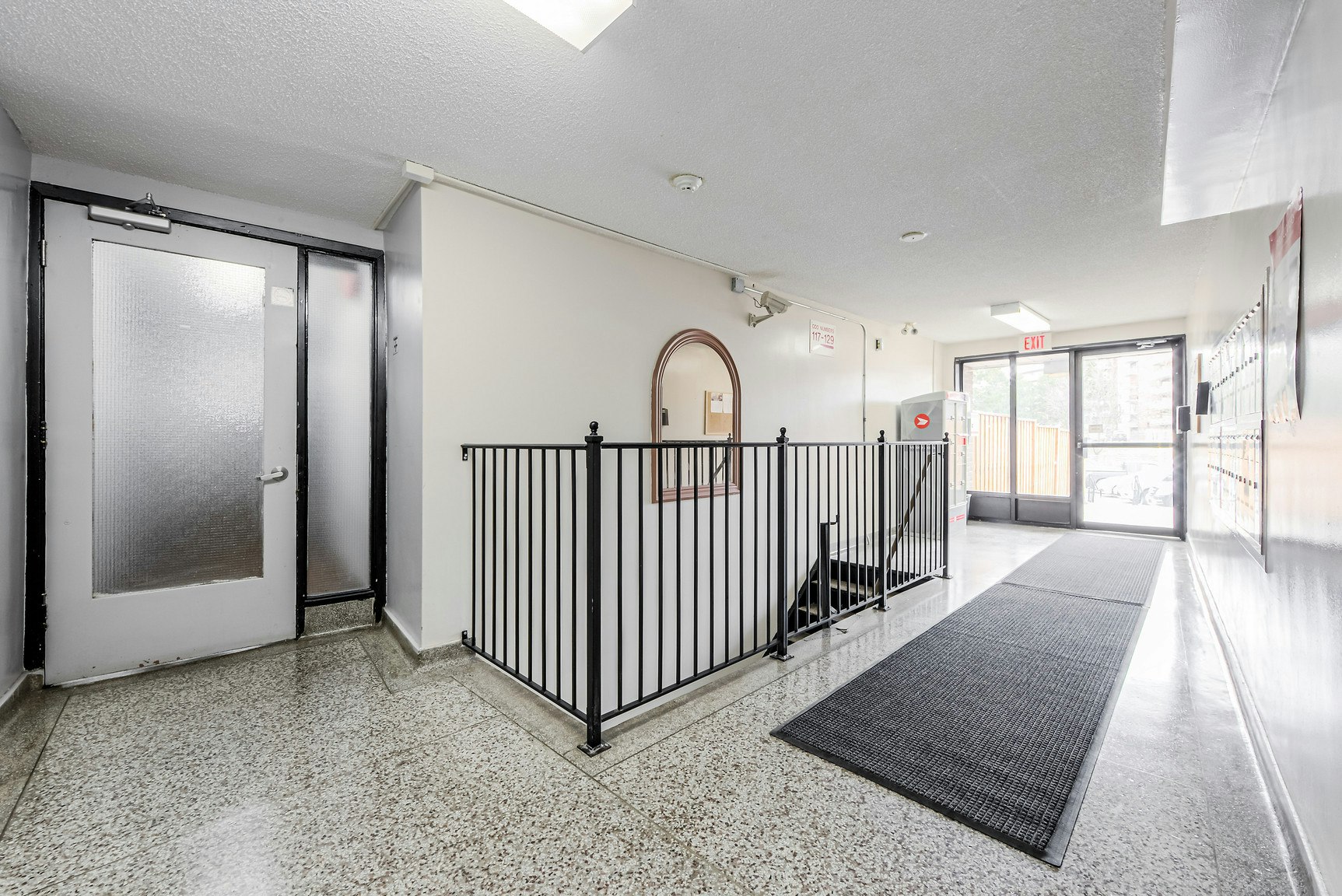 12 Auburndale Court, Toronto, ON, M9W 3T9 - 24
