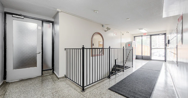12 Auburndale Court, Toronto, ON, M9W 3T9 - 24