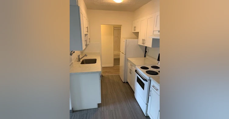 209-1333 East Broadway, Vancouver, BC, V5N 1V7 - 3