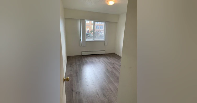 209-1333 East Broadway, Vancouver, BC, V5N 1V7 - 2