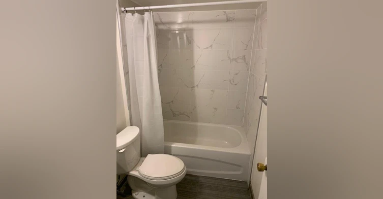 209-1333 East Broadway, Vancouver, BC, V5N 1V7 - 5