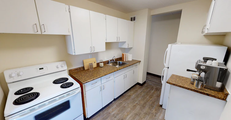80 Handbidge Crescent, Regina, SK, S4R 7C4 - 4