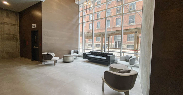 910-790 William Rue, Montréal, QC, H3C 0Y4 - 4