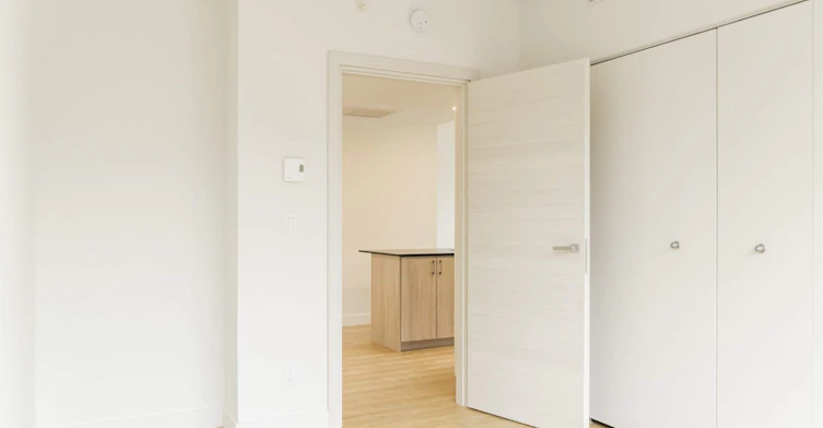 2501-790 William Rue, Montréal, QC, H3C 0Y4 - 11