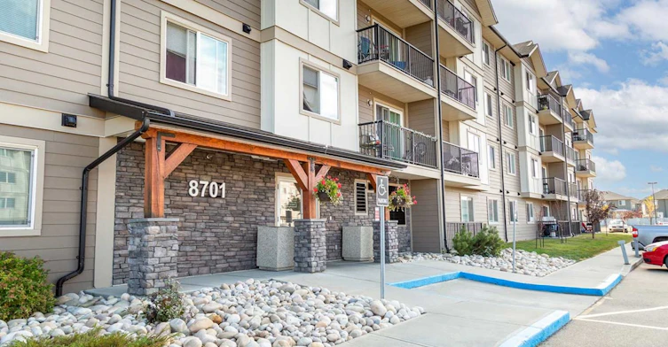 8605 Southfort Boulevard, Fort Saskatchewan, AB, T8L 0K2 - 3