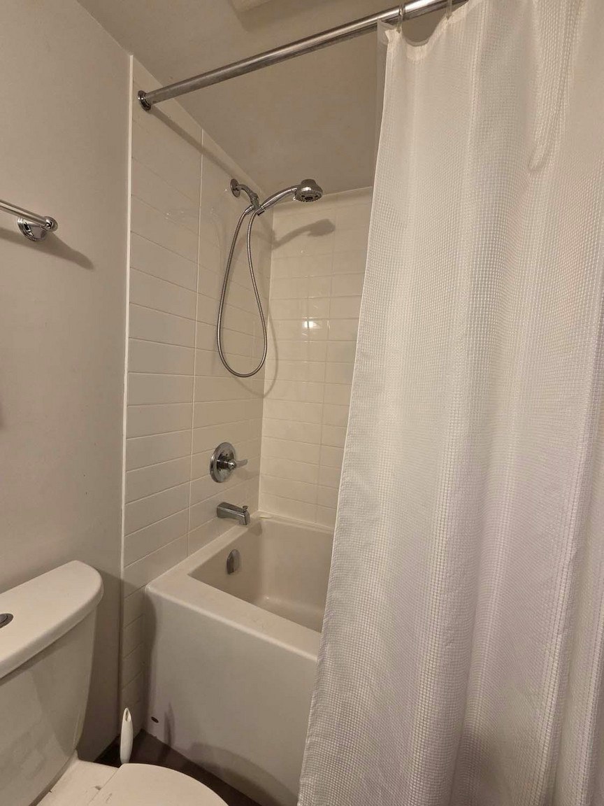 101-1925 Woodland Drive, Vancouver, BC, V5N 5N9 - 11