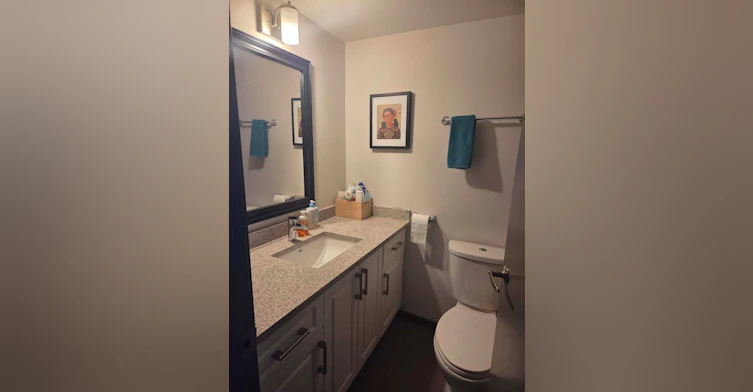 101-1925 Woodland Drive, Vancouver, BC, V5N 5N9 - 10