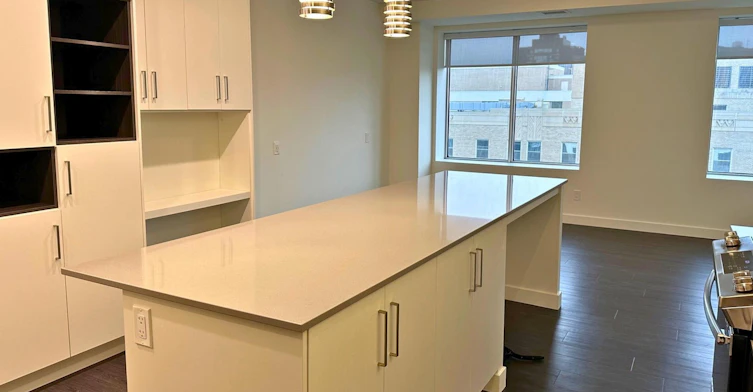 X08-10045 111 Street NW, Edmonton, AB, T5K 2M5 - 7