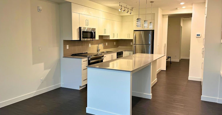 X08-10045 111 Street NW, Edmonton, AB, T5K 2M5 - 9