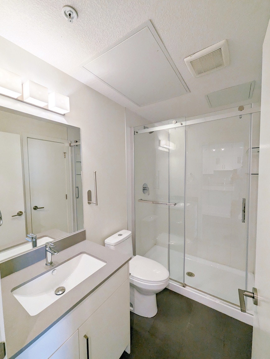 X04-10045 111 Street NW, Edmonton, AB, T5K 2M5 - 6