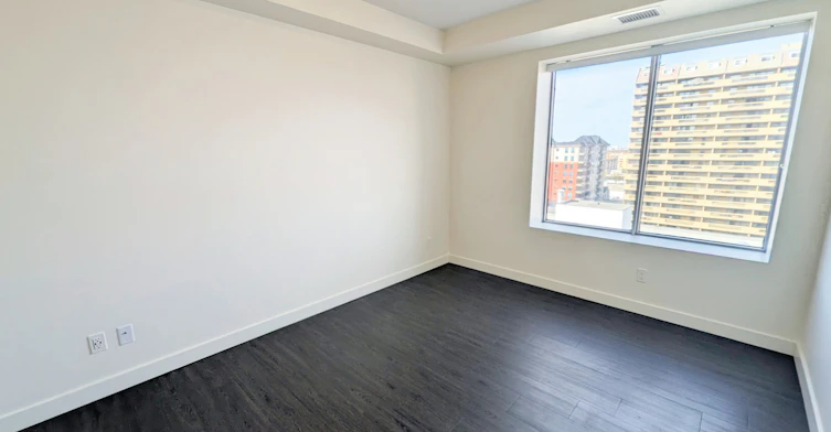 X04-10045 111 Street NW, Edmonton, AB, T5K 2M5 - 9