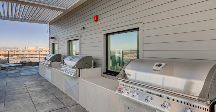 14-10045 111 Street NW, Edmonton, AB, T5K 2M5 - 7