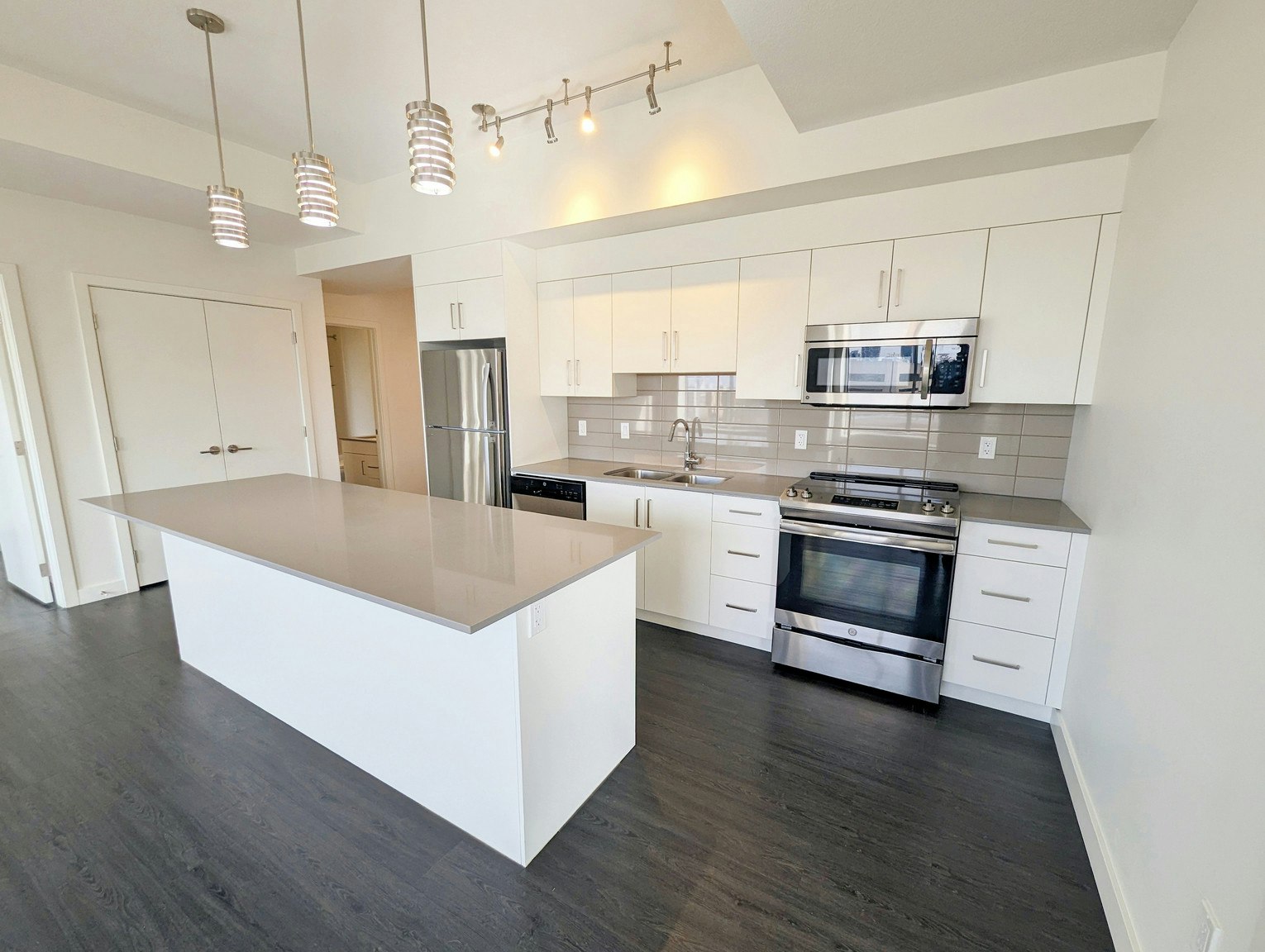 505-10045 111 Street NW, Edmonton, AB, T5K 2M5 - 21