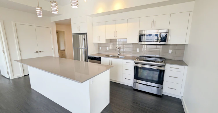 505-10045 111 Street NW, Edmonton, AB, T5K 2M5 - 21