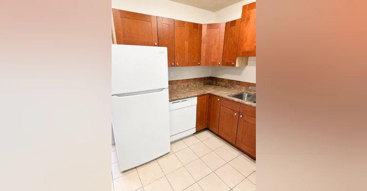10045 83 Avenue NW, Edmonton, AB, T6E 2C3