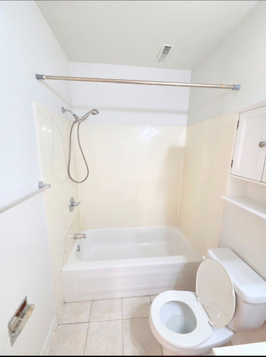10045 83 Avenue NW, Edmonton, AB, T6E 2C3 - 6