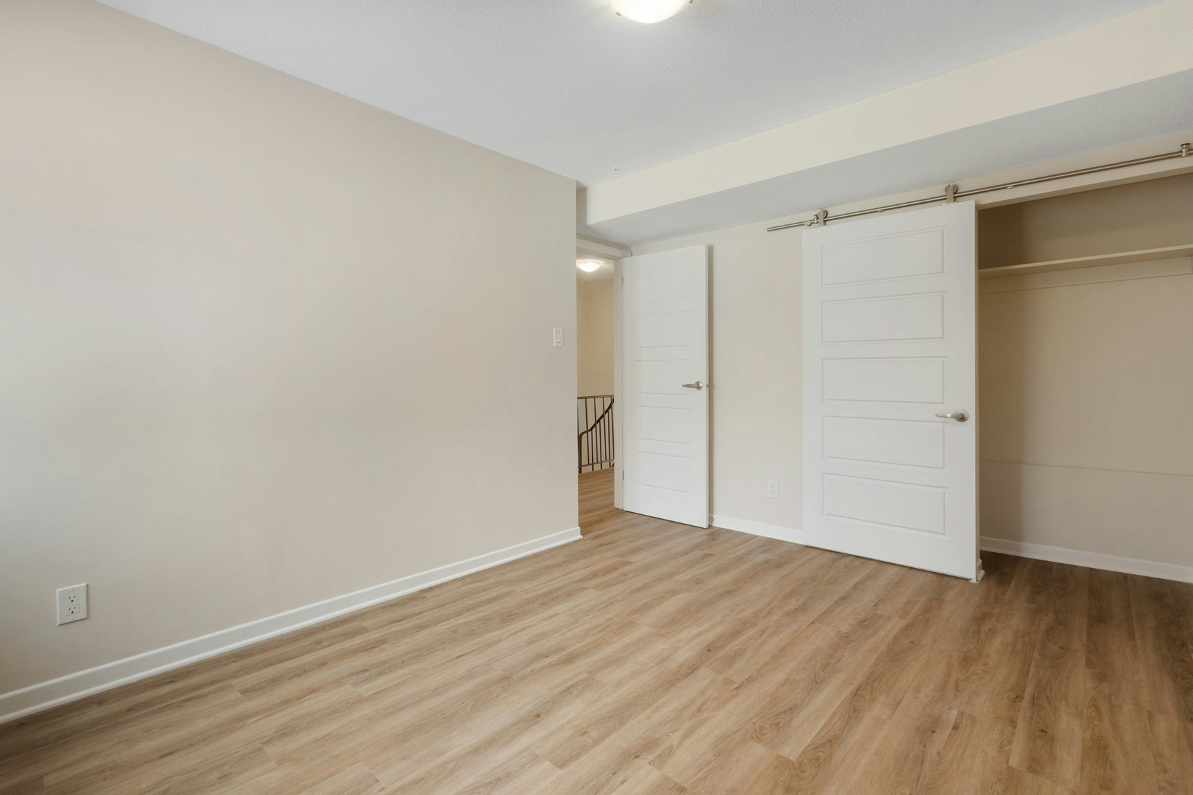 2270 Halifax Drive, Ottawa, ON, K1G 2W7 - 17