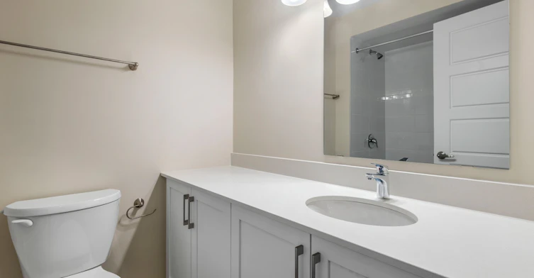 14-2270 Halifax Drive, Ottawa, ON, K1G 2W7 - 14