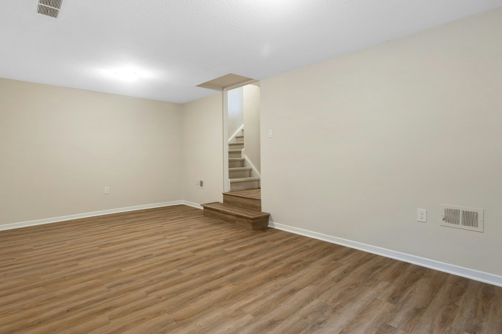 14-2270 Halifax Drive, Ottawa, ON, K1G 2W7 - 8