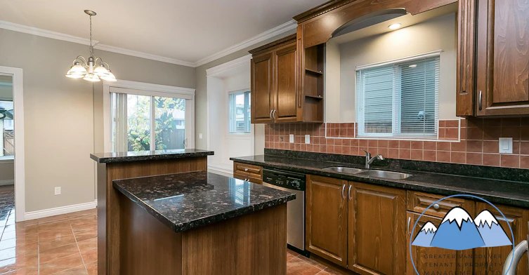 901 Cliff Avenue, Burnaby, BC, V5A 2J4 - 2