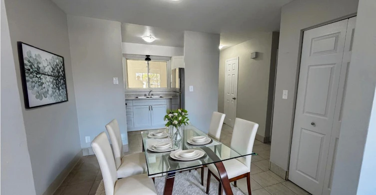 747 Indian Road N, Sarnia, ON, N7T 7G9 - 3