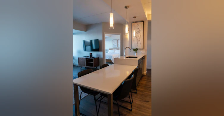 1804-300 Main Street, Winnipeg, MB, R3C 1E1 - 3