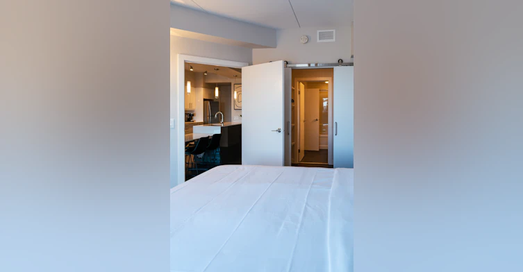 0803-300 Main Street, Winnipeg, MB, R3C 1E1 - 4