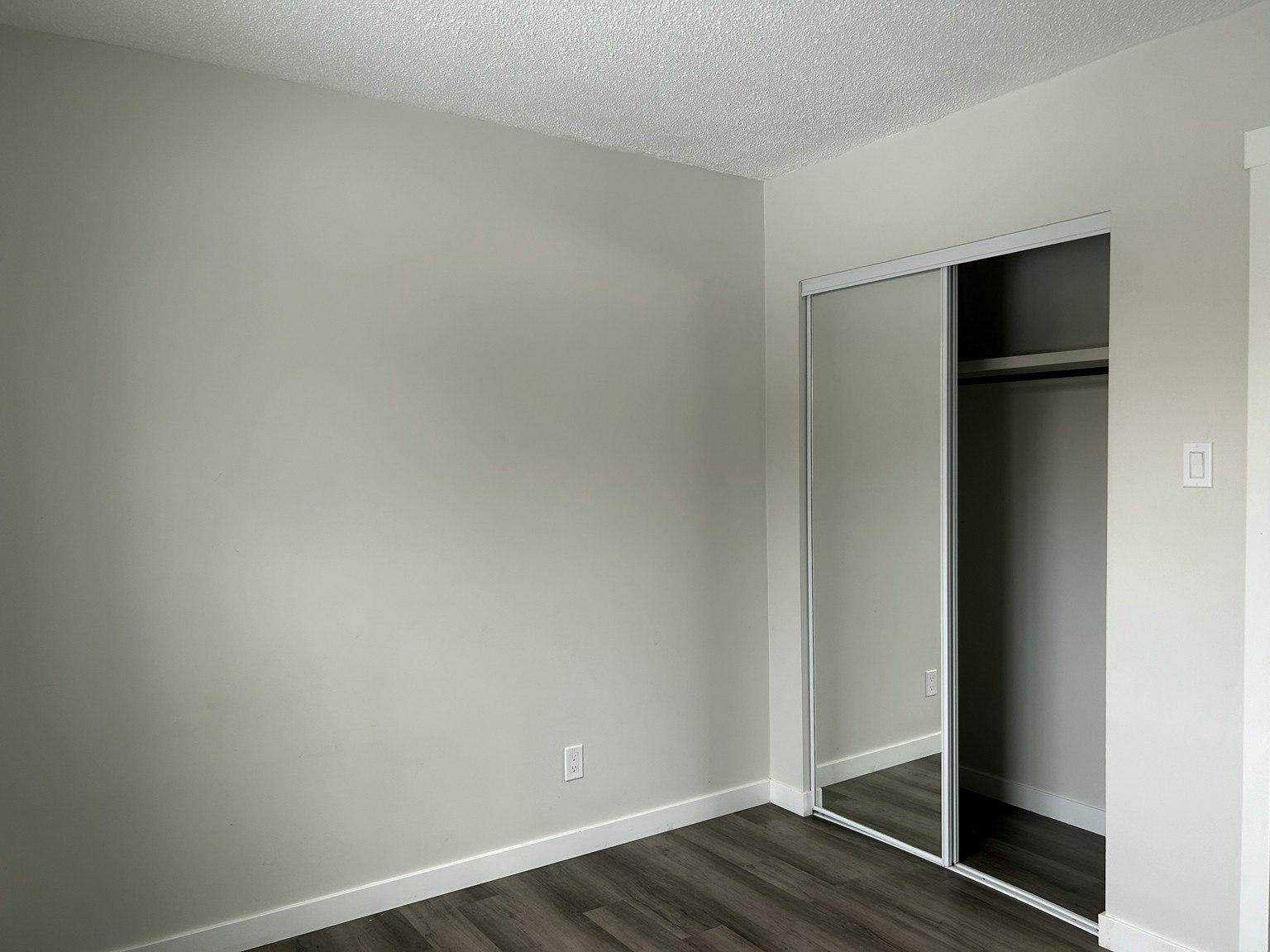 10040 154 Street, Edmonton, AB, T5P 2G9 - 8