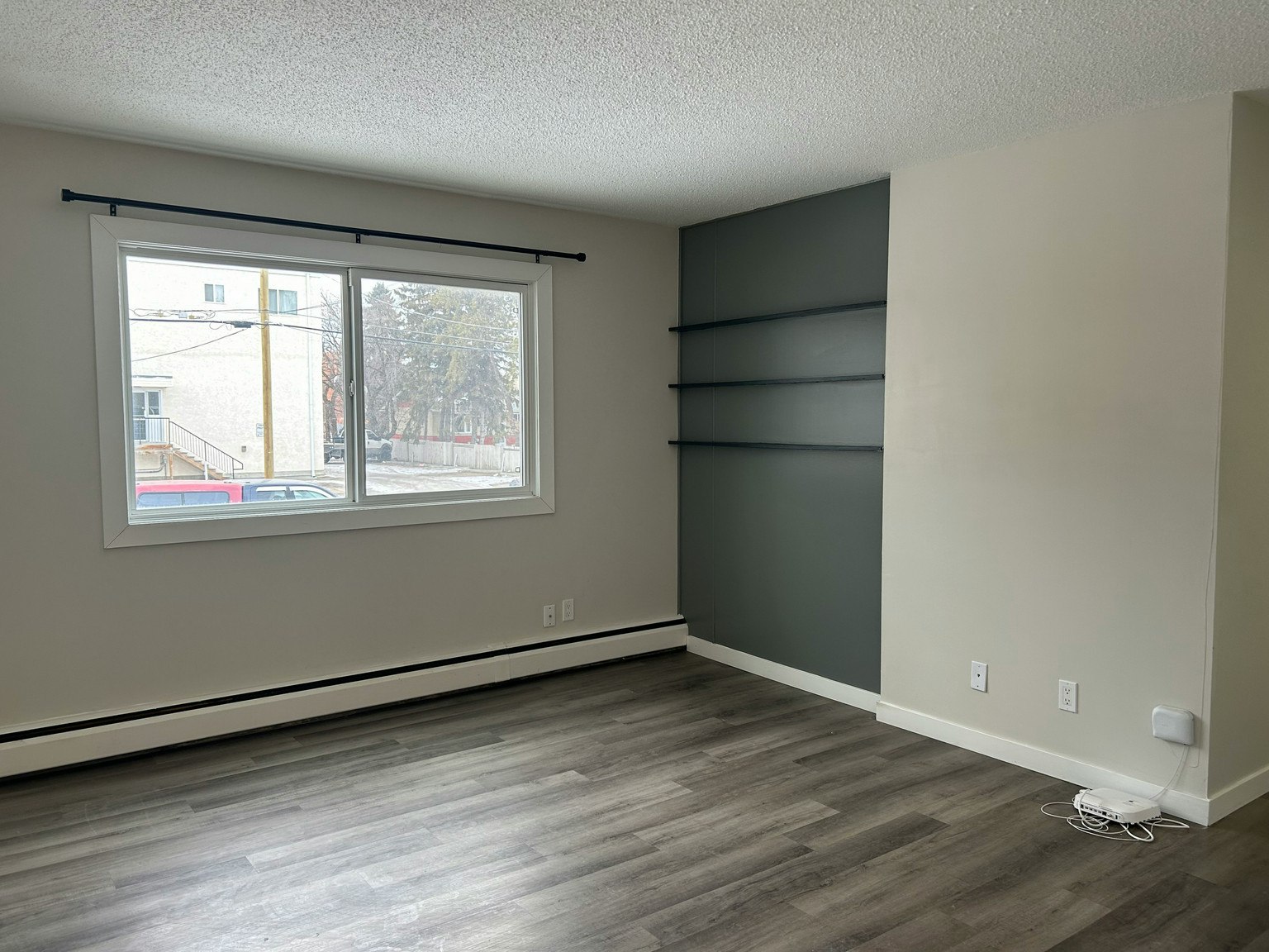 10040 154 Street, Edmonton, AB, T5P 2G9 - 11