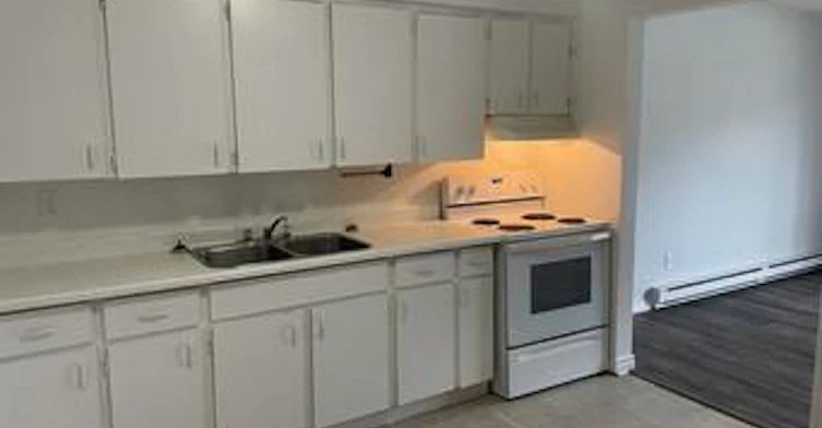 9055 Wyandotte Street E, Windsor, ON, N8S 1V6 - 2