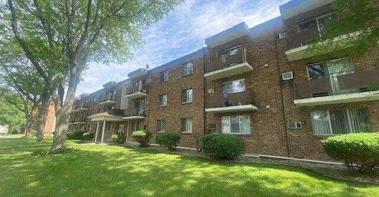 9055 Wyandotte Street E, Windsor, ON, N8S 1V6