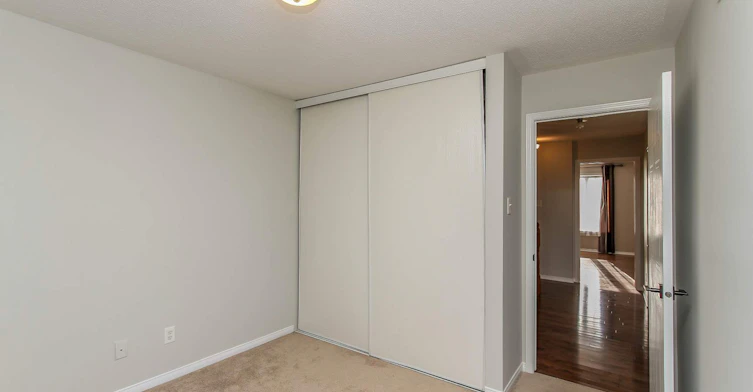 21-21 Haslemere Avenue, Ottawa, ON, K2W 1E3 - 26