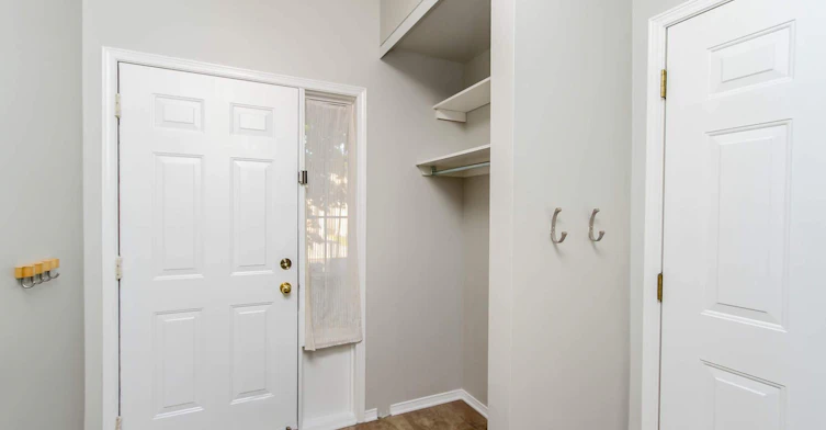 21-21 Haslemere Avenue, Ottawa, ON, K2W 1E3 - 3