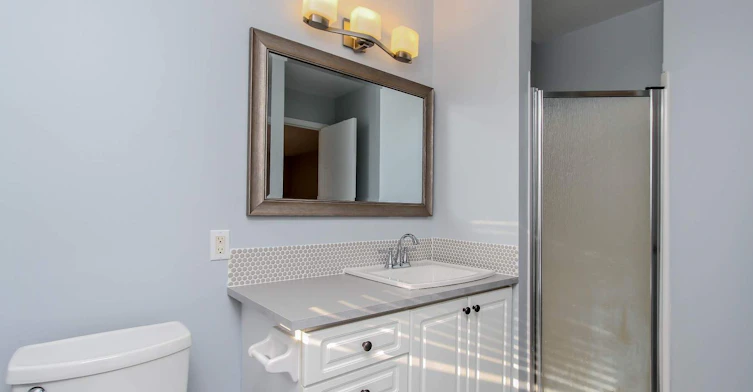 21-21 Haslemere Avenue, Ottawa, ON, K2W 1E3 - 21